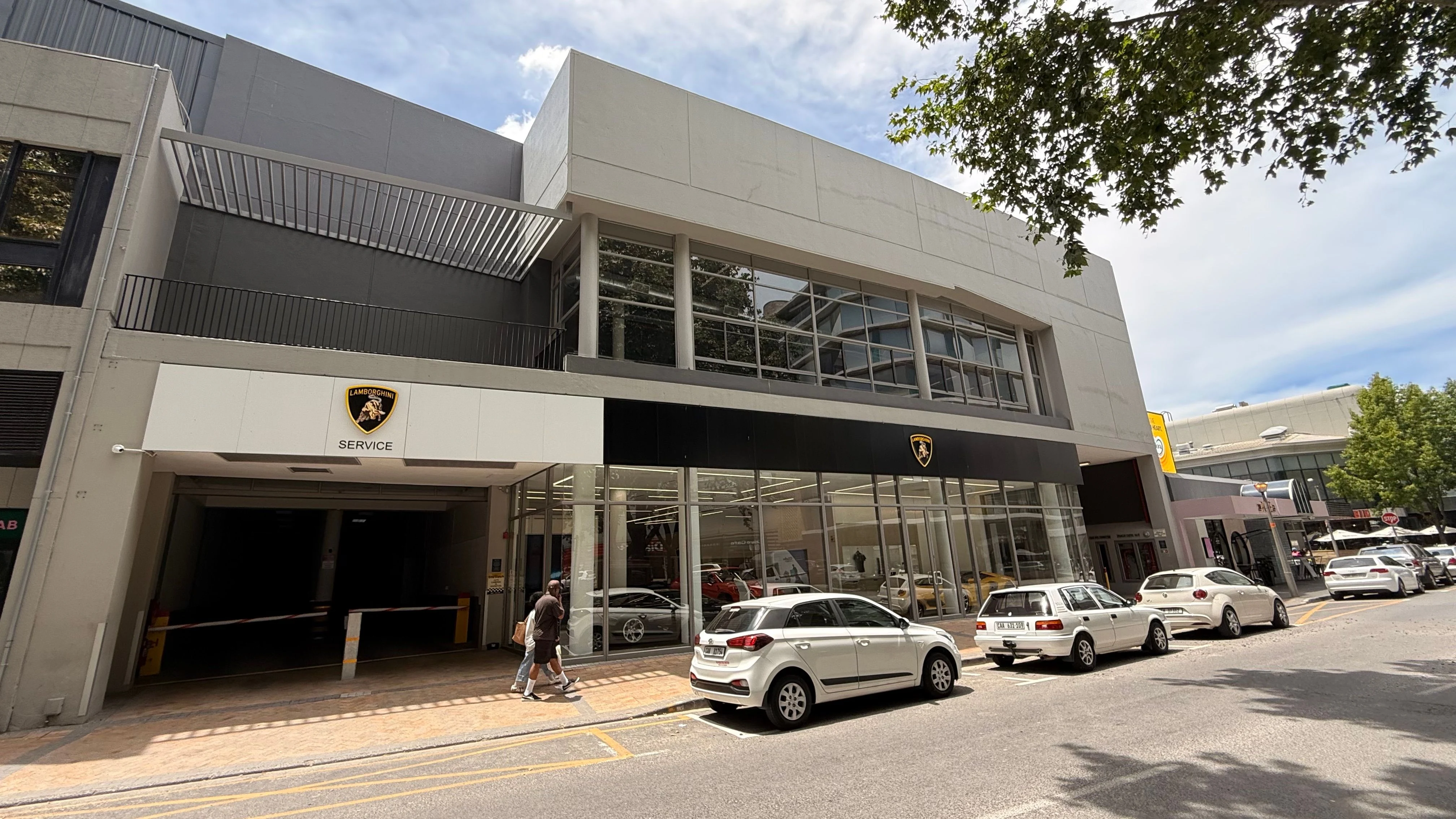 Dreyer Street Market: The Heart of Claremont's Retail Scene
