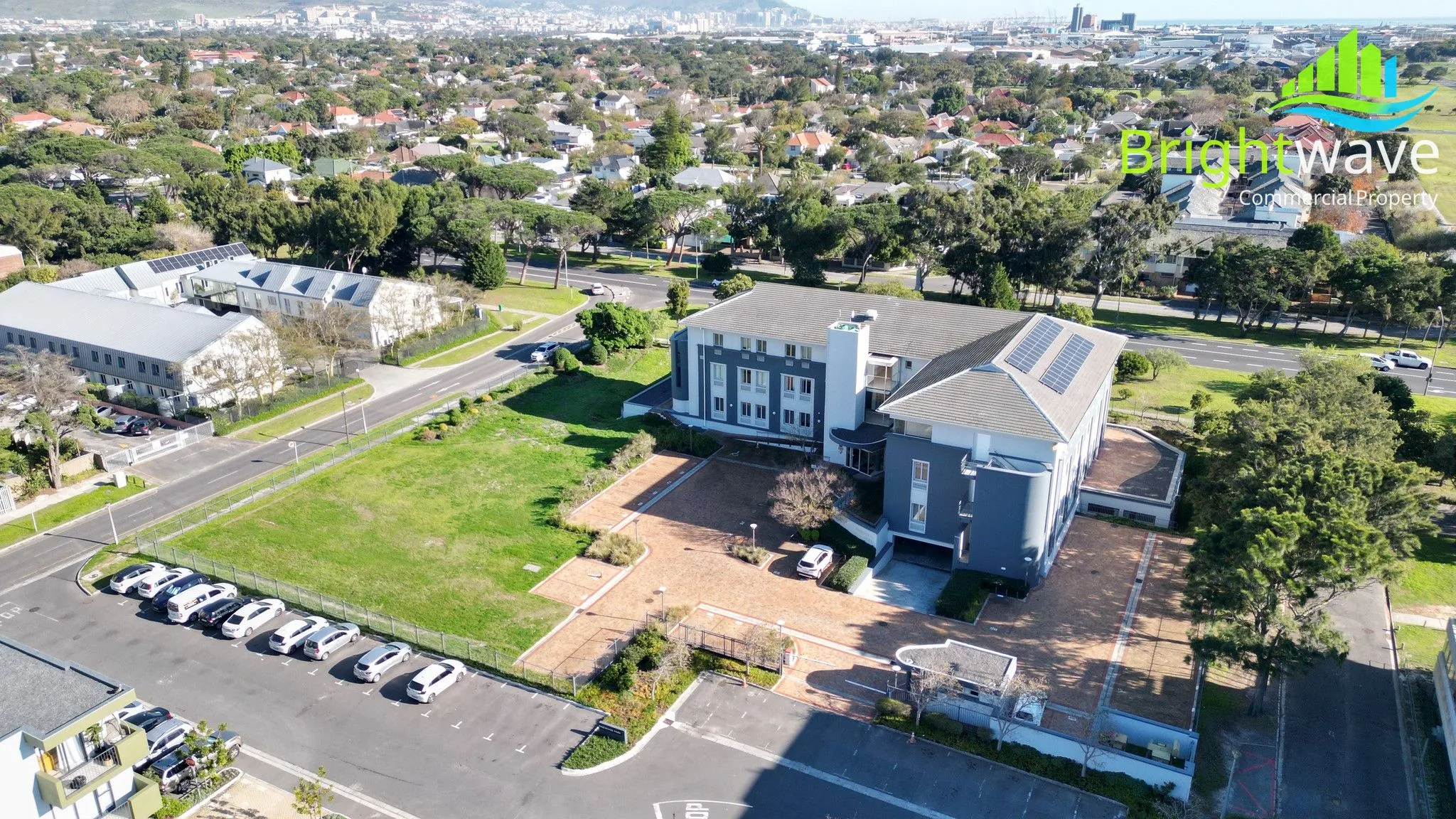 Pinewood Park, Pinewood Park, Pinelands, available office to let in Pinelands