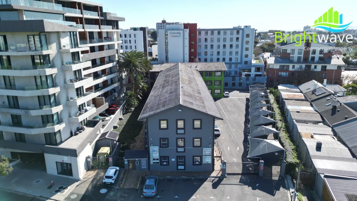 Waverley Court, Waverley Court, Observatory - photo 2