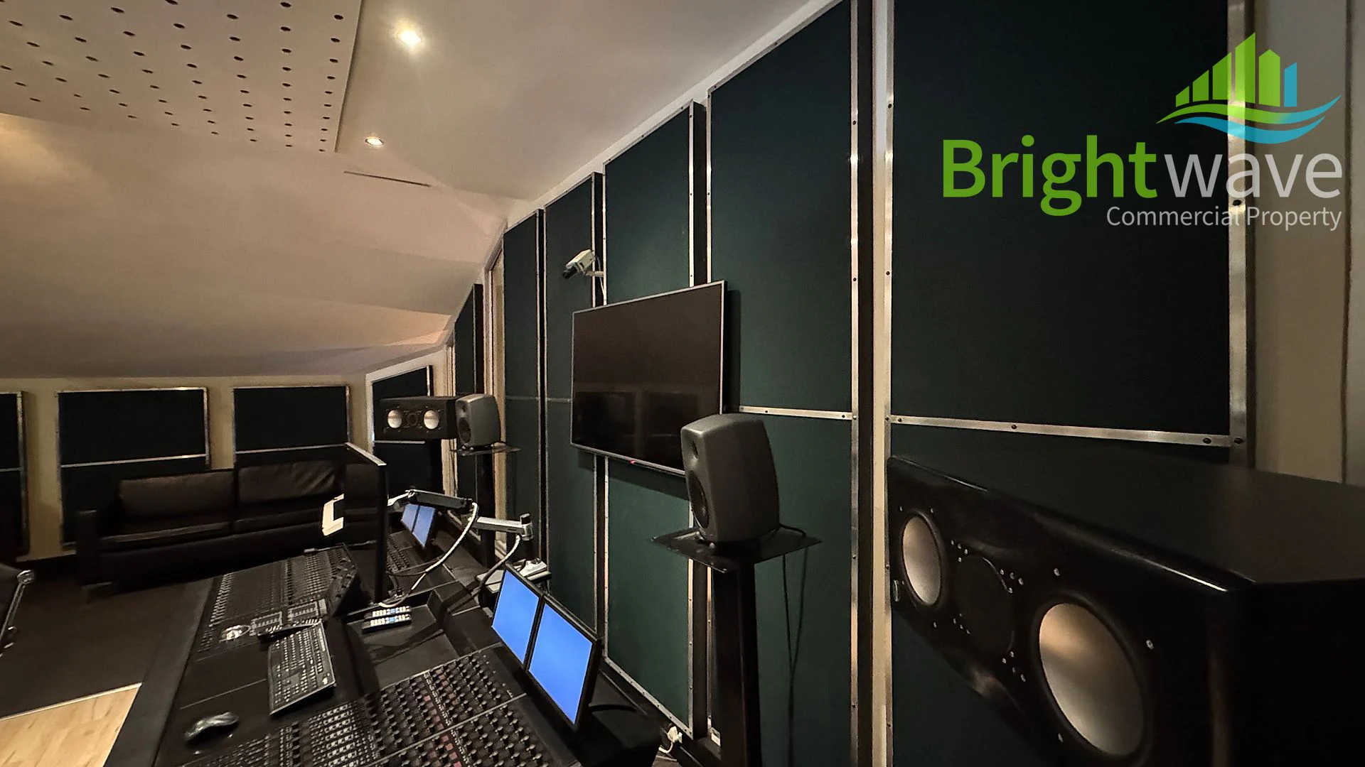 Office layout at Waverley Business Park, Observatory