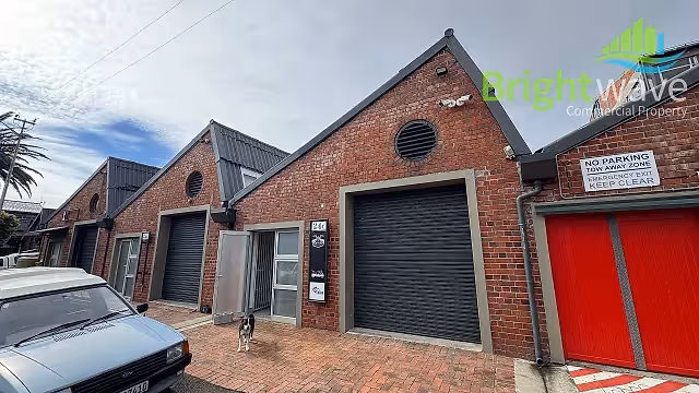 Warehouse for sale at Waverley Business Park in Observatory.