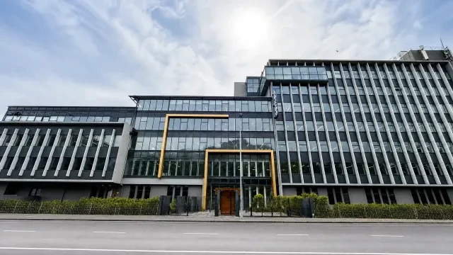 Tramway House (Dentsu Building) | 183 Sir Lowry Road, Woodstock - building photo 4