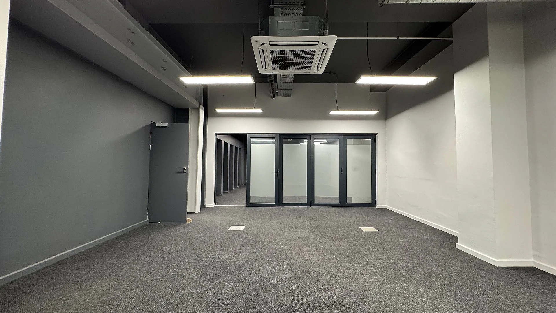 Open plan office area at Tramway House (Dentsu Building) | 183 Sir Lowry Road