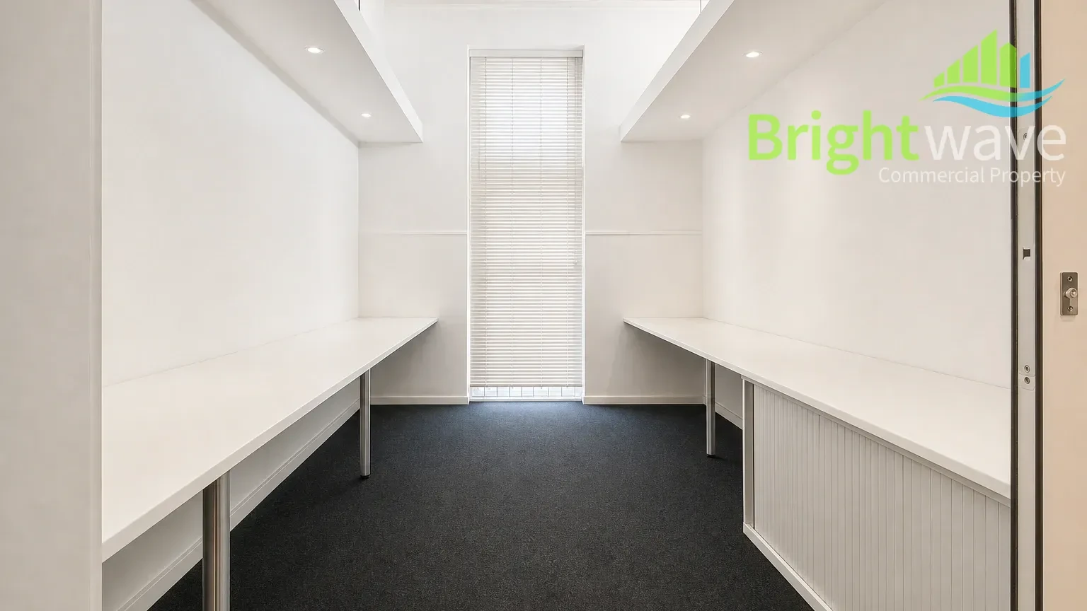 Buchanan Square Woodstock, available office to let in Woodstock