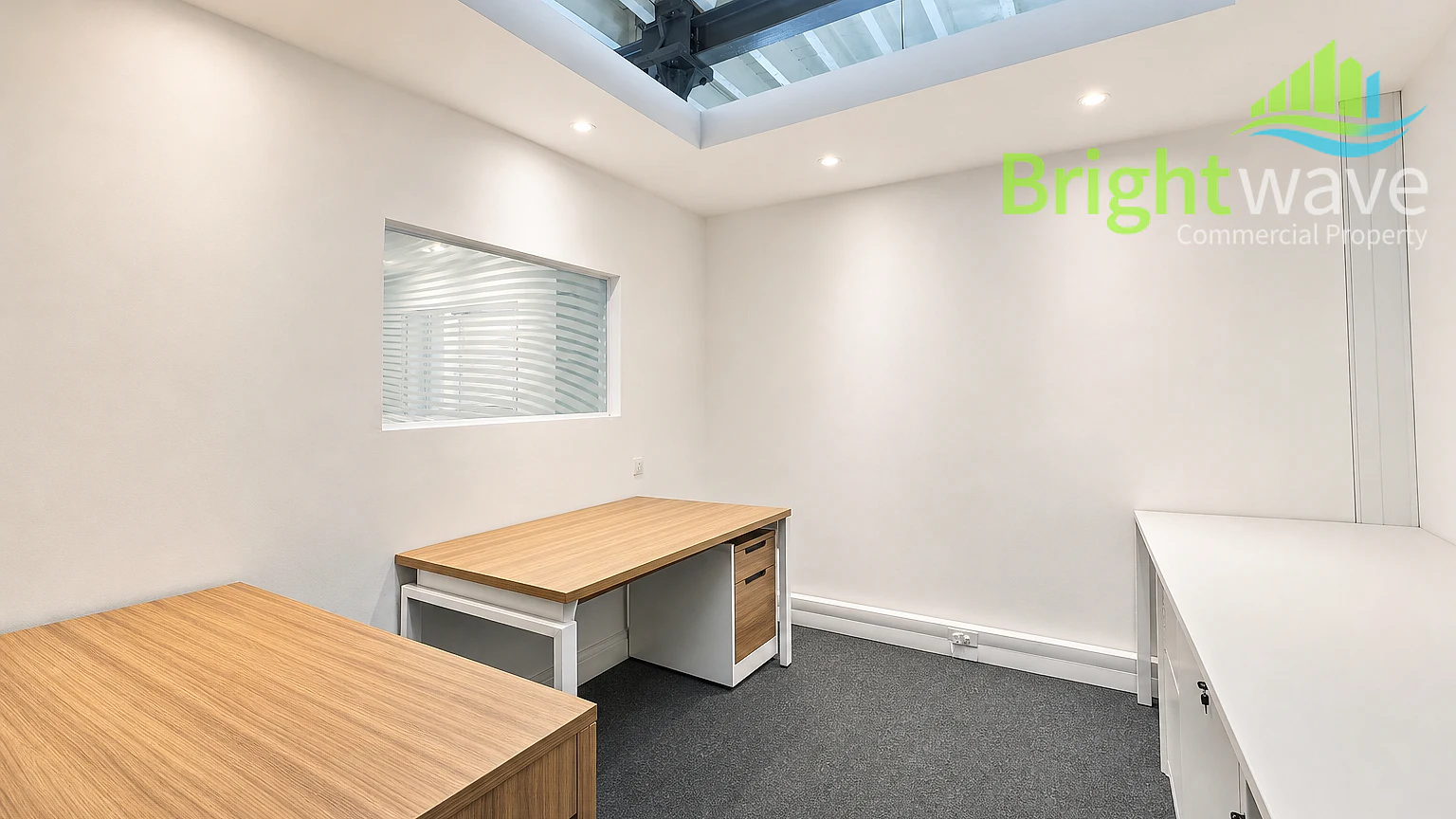 Buchanan Square Woodstock, available office to let in Woodstock
