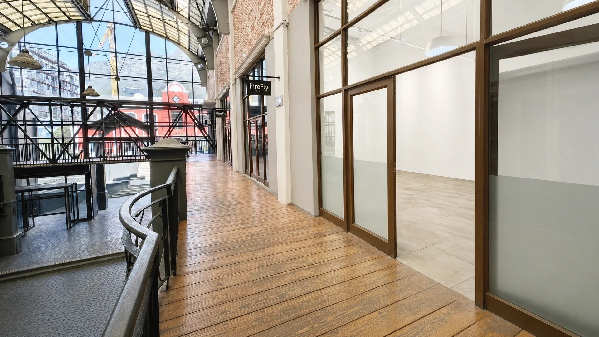 87 m² Retail in Woodstock