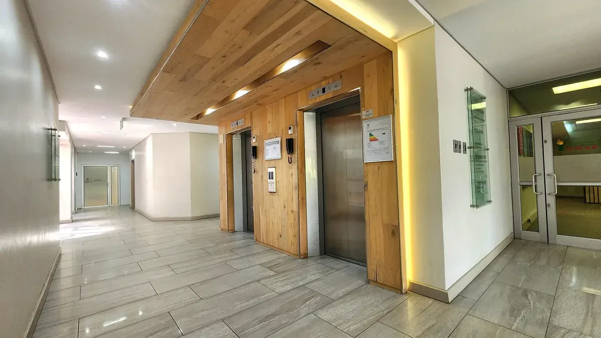 Tijger Park, Tyger Valley - building photo 10