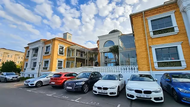 Waterford House Century City - building exterior