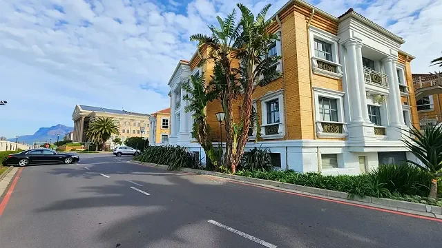 Waterford House, Century City - building photo 1