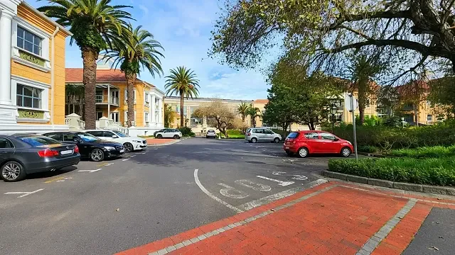 Waterford House, Century City - building photo 6