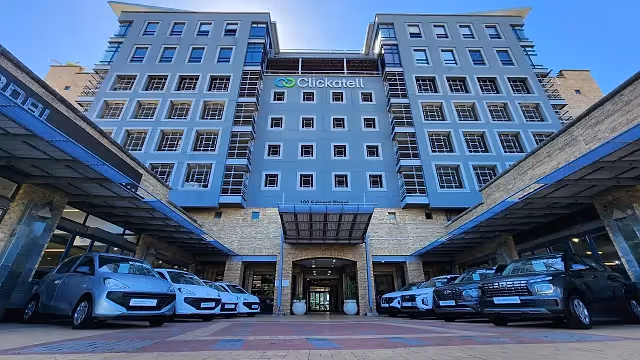 Manhattan Plaza in Tyger Valley, exterior view.