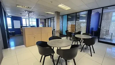 Office layout at Manhattan Plaza, Tyger Valley