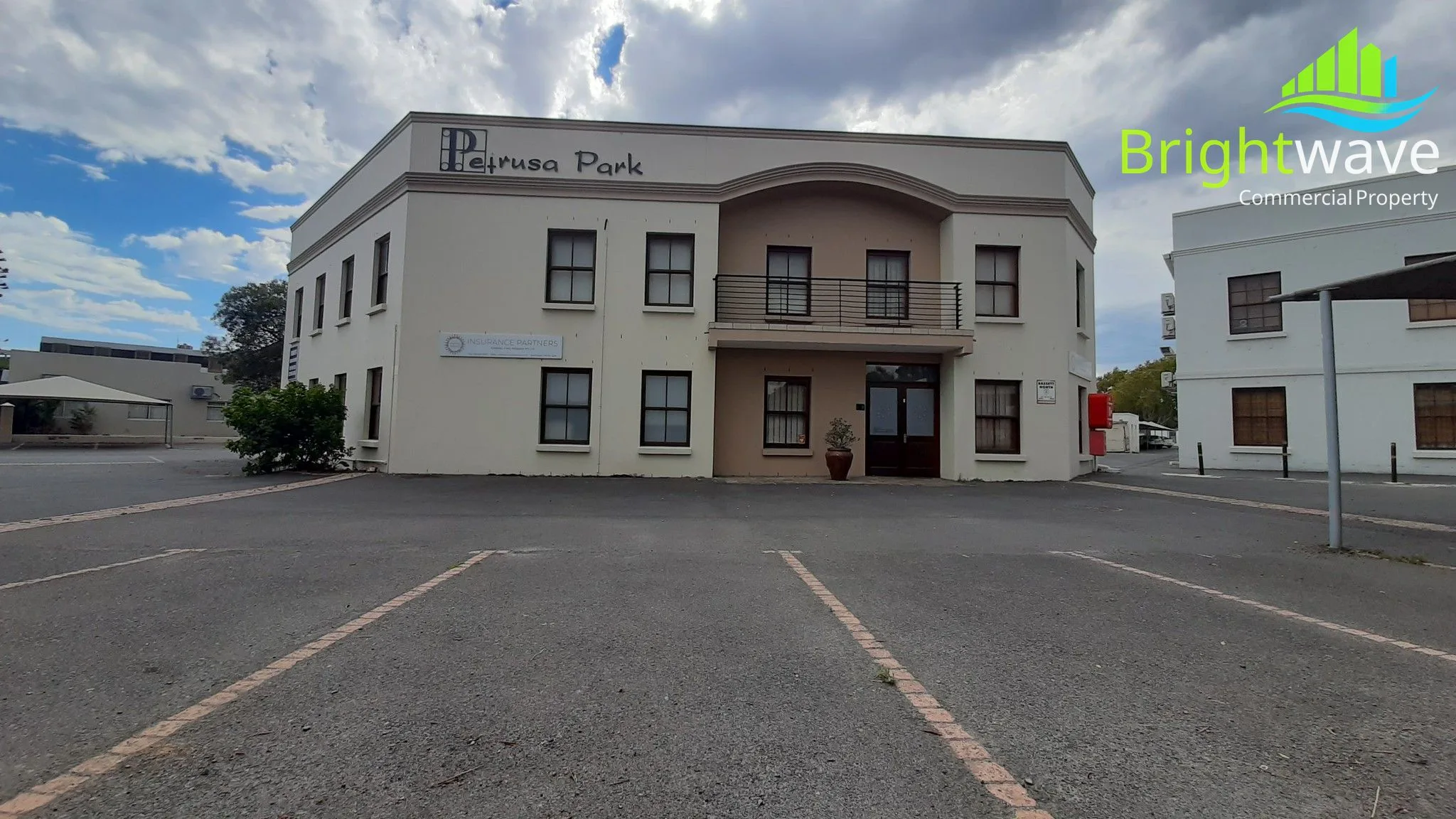 Petrusa Office Park Bellville - building exterior