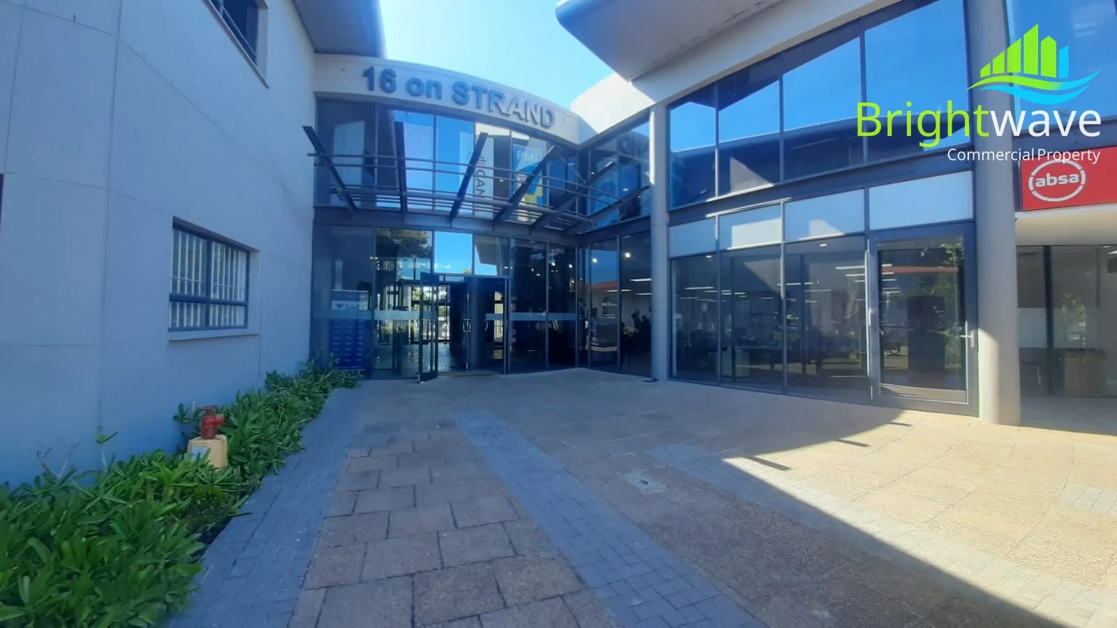 16 on Strand Bellville Central - building exterior