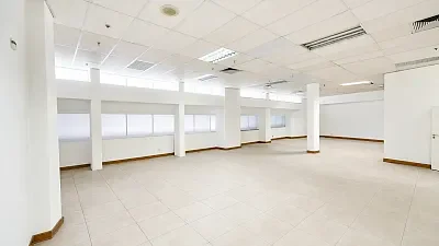 Marshall House office space to let in Claremont