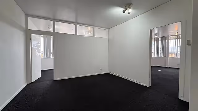 Office to let at Marshall House in Claremont.