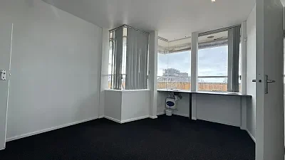 Marshall House, available office to let in Claremont