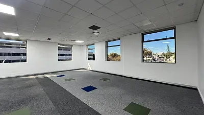 200 on Main Road, available office to let in Claremont