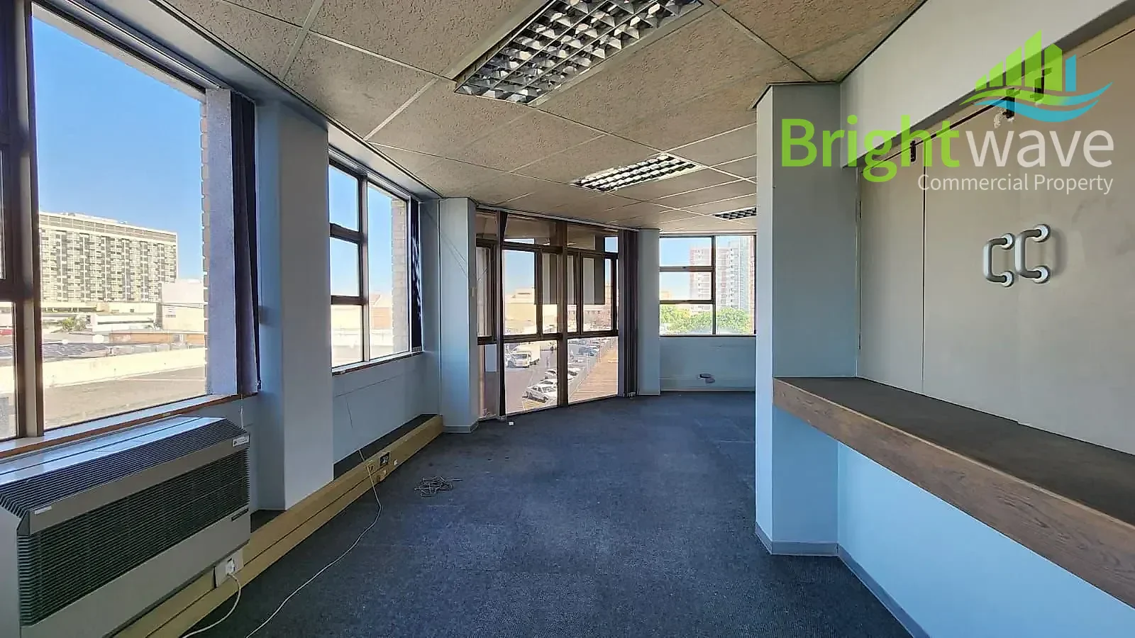 Louwville Place, available office to let in Bellville Central