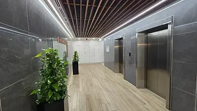 Open plan office area at 7 West Quay Road, West Quay, V&A Waterfront