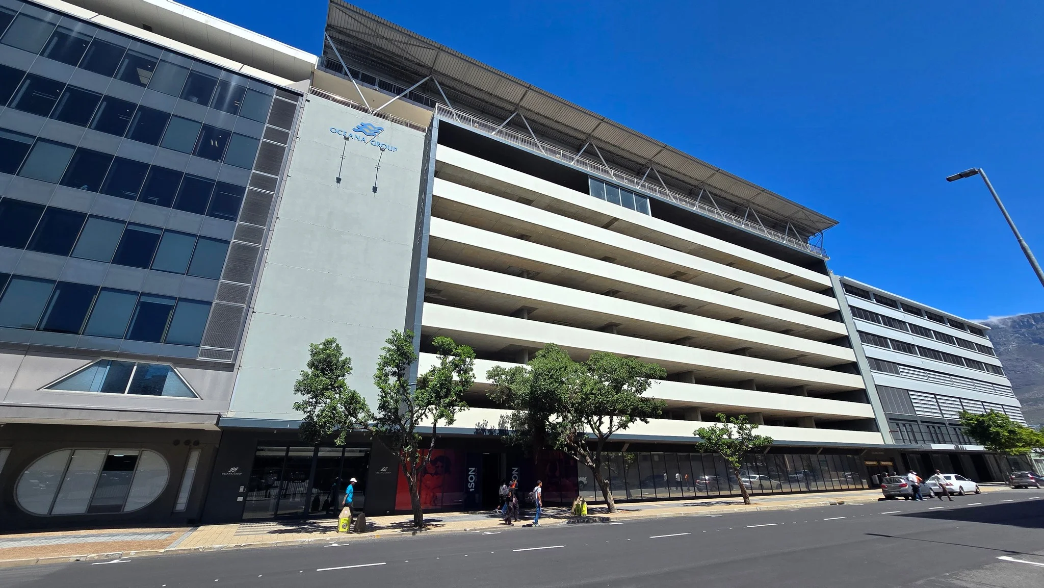 25 Jan Smuts Street, Oceana House, Foreshore Foreshore - exterior building facade with commercial building