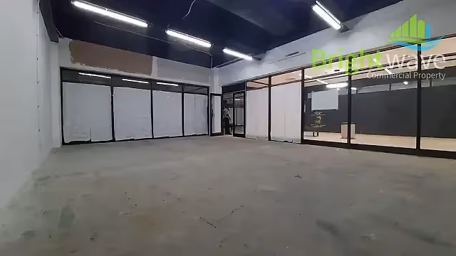 127 m2 retail to let at Nobel Park Shopping Centre in Bellville Central, open plan interior.