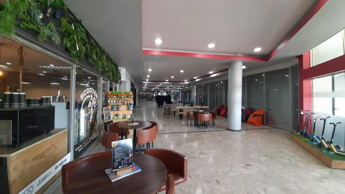 Nobel Park Shopping Centre - photo 6