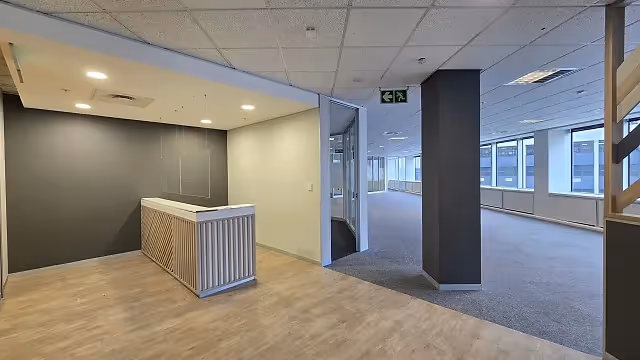 Office to let at SA RESERVE BANK BUILDING in Cape Town CBD.