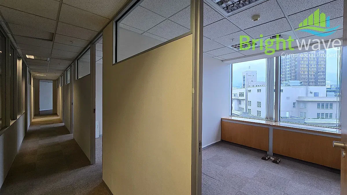 Open plan office area at SA RESERVE BANK BUILDING