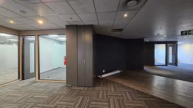 Office to let at SA RESERVE BANK BUILDING in Cape Town CBD.