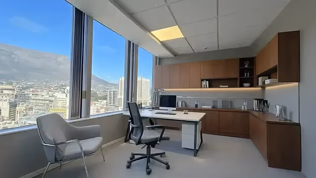 655.8 m2 office to let at SA RESERVE BANK BUILDING in Cape Town CBD, office interior.