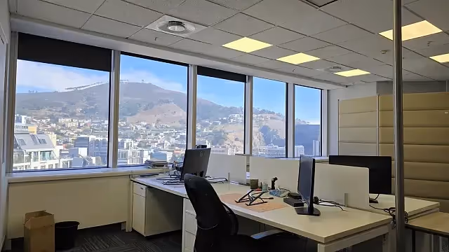 220.85 m2 office to let at SA RESERVE BANK BUILDING in Airport Industria, open plan interior.