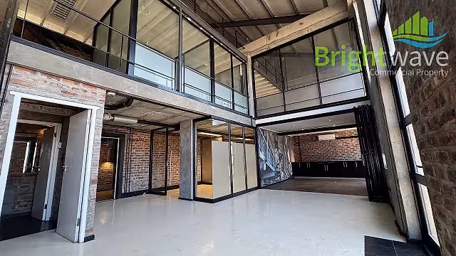 Office to let at Old Castle Brewery in Woodstock.
