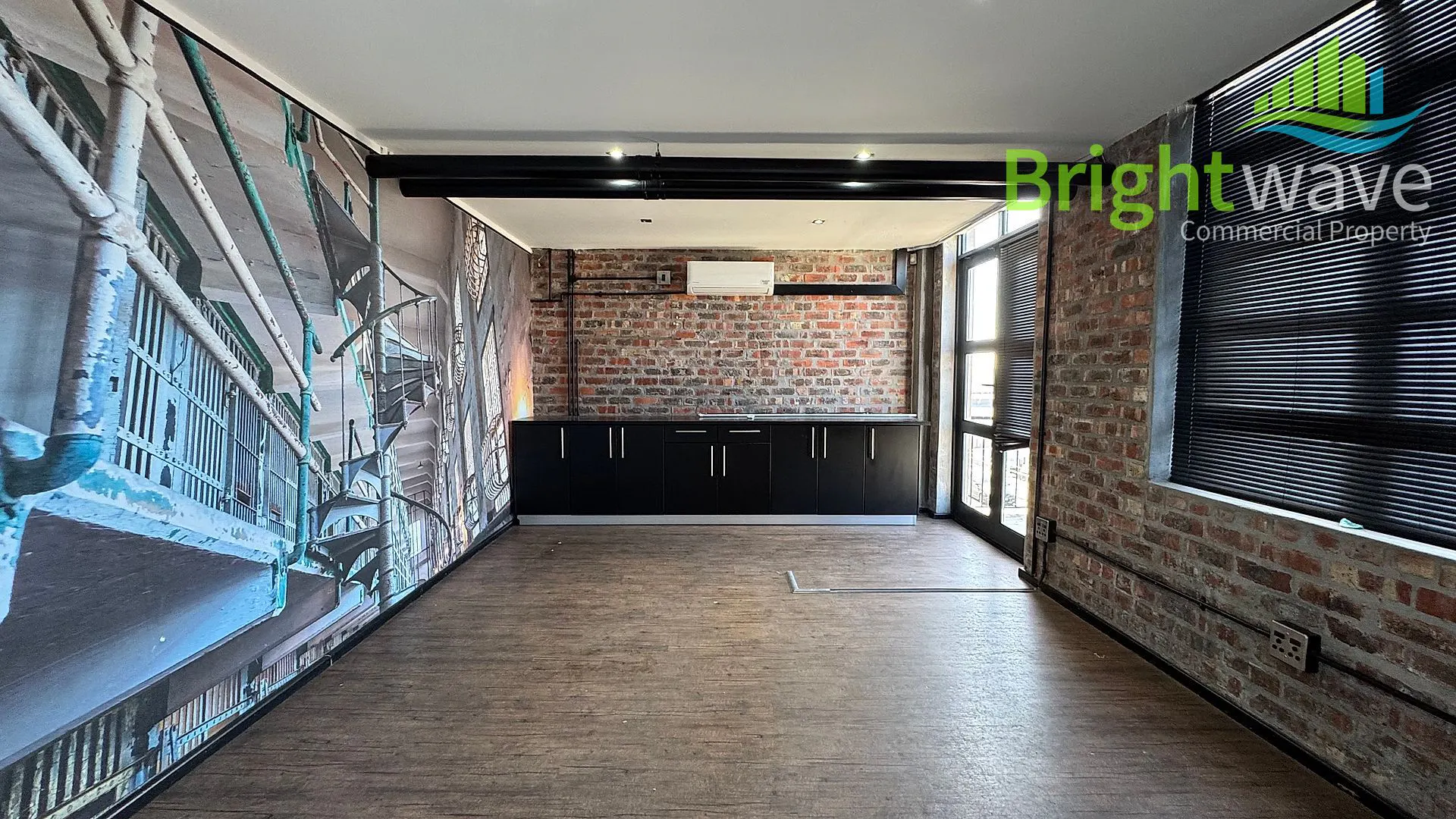 Old Castle Brewery, available office to let in Woodstock
