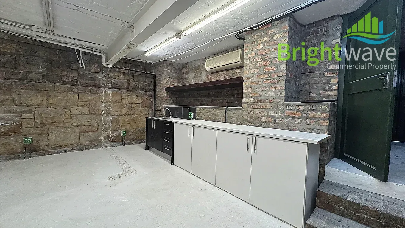 Old Castle Brewery, Woodstock, office for rent