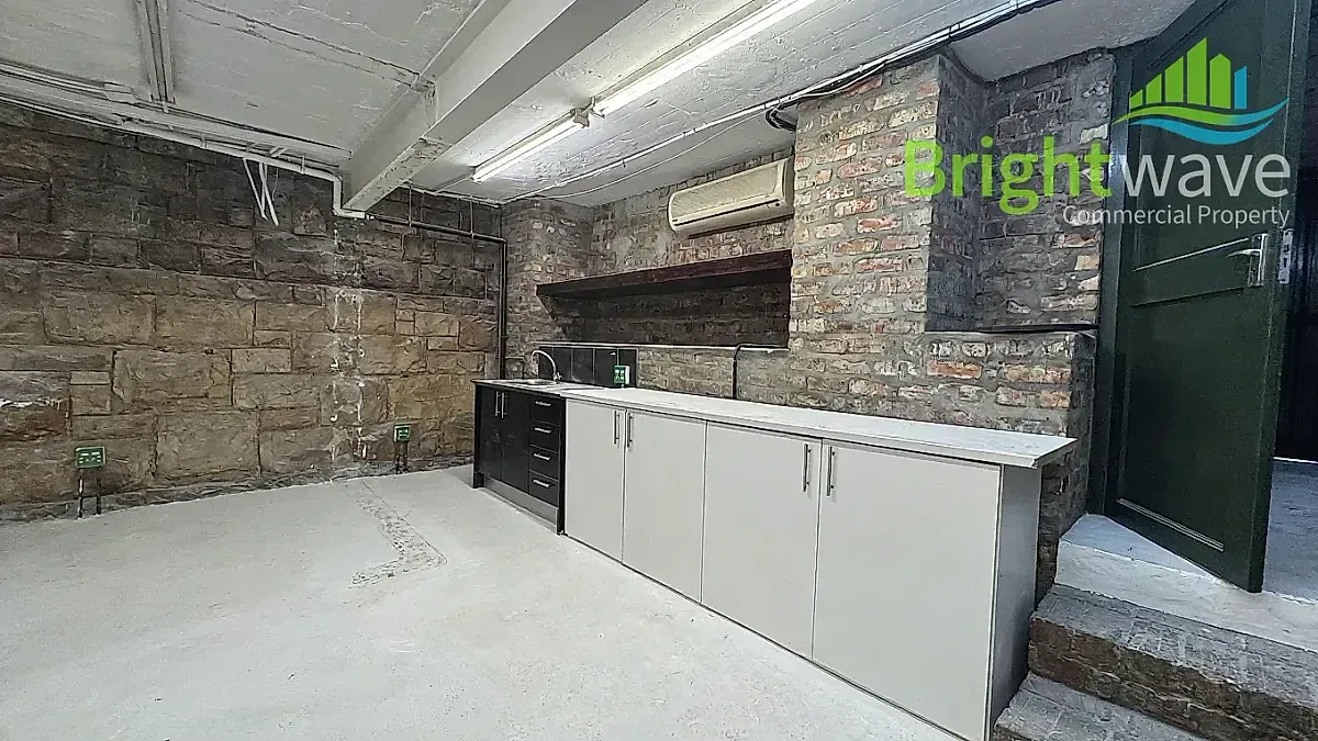Old Castle Brewery, Woodstock — office for rent