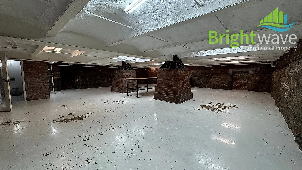 Old Castle Brewery, Woodstock — office for rent