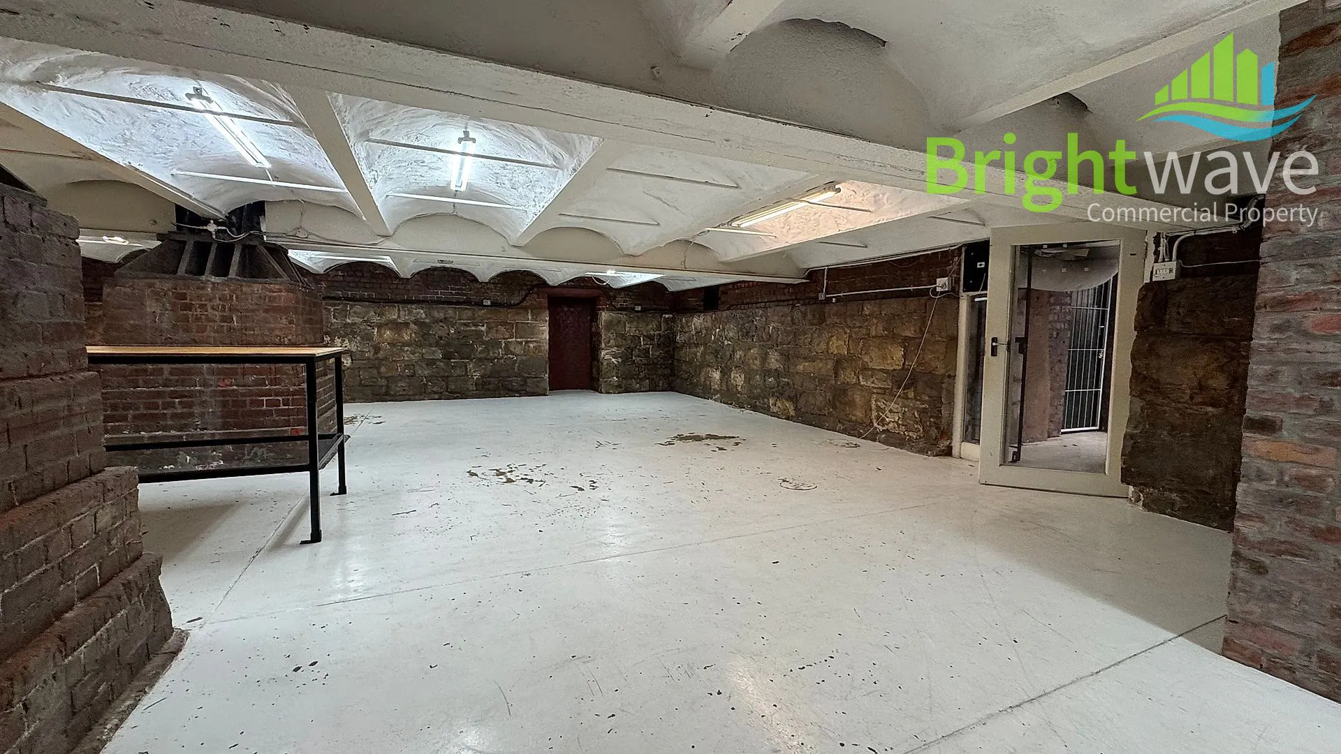 Old Castle Brewery, available office to let in Woodstock