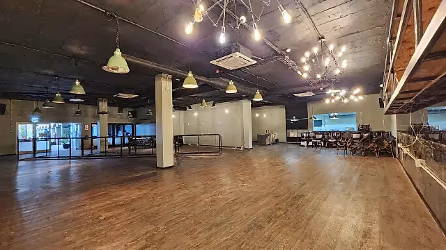 Retail space at Ipic Shopping Centre Aurora