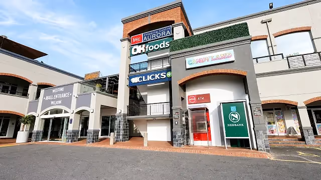 Retail space at Ipic Shopping Centre Aurora