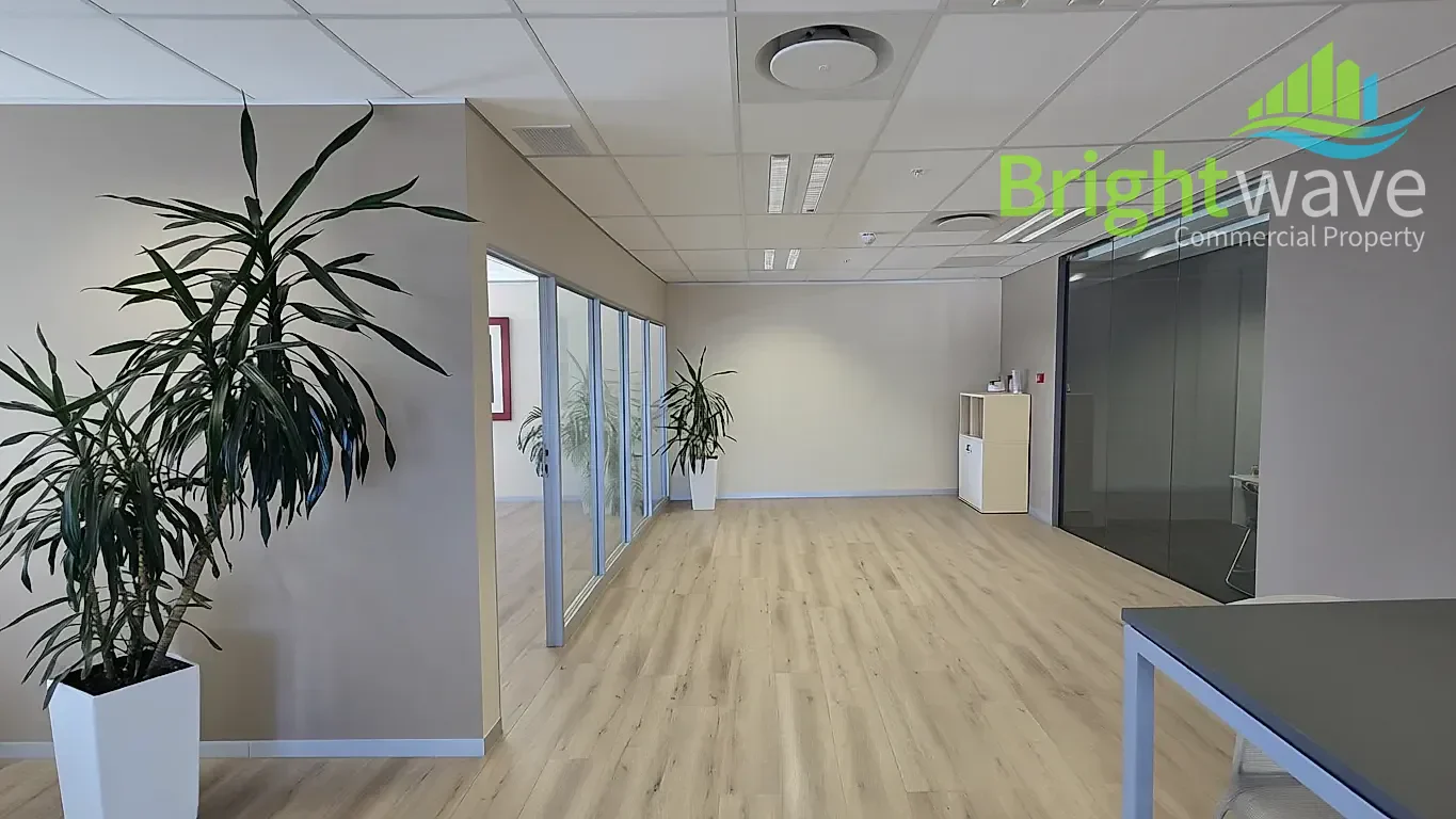 ONE THIBAULT, available office to let in Foreshore