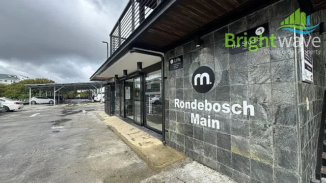 Rondebosch Main, Rondebosch - building photo 1