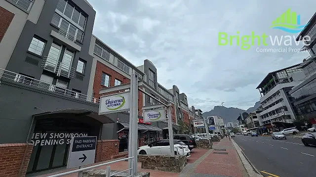 Sovereign Quays, Green Point - building photo 1