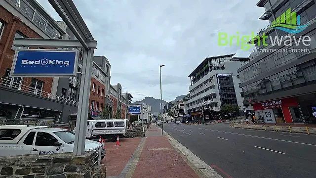 Sovereign Quays, Green Point - building photo 4