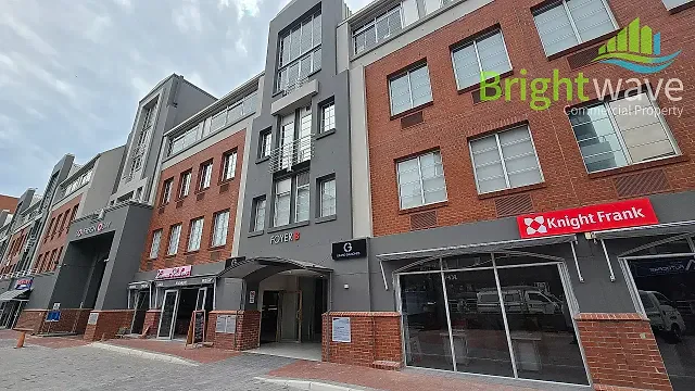 Sovereign Quays, Green Point - building photo 5