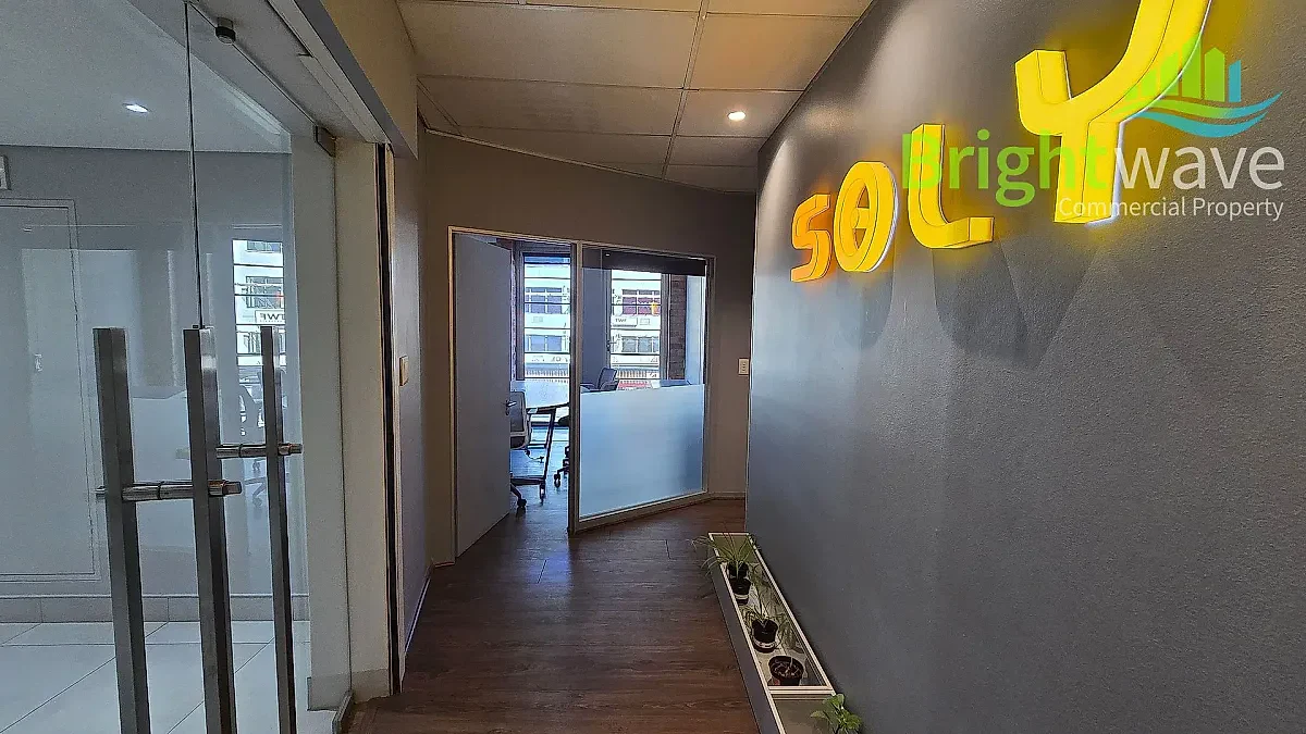 Sovereign Quays, Green Point — office for rent