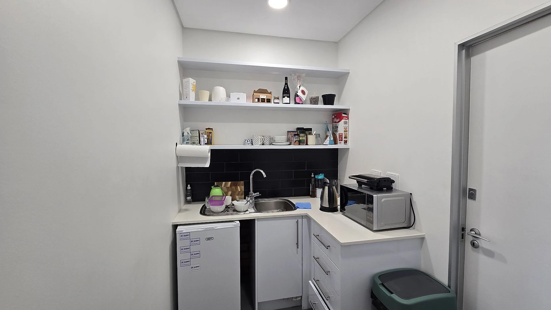 Sovereign Quays, Green Point, office for rent