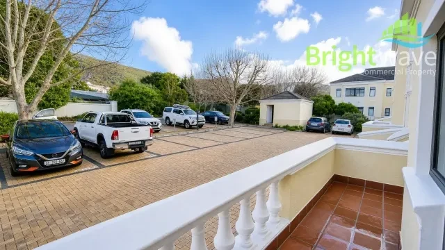 4 Silverwood Close - Steenberg Office Park, Westlake - building photo 2