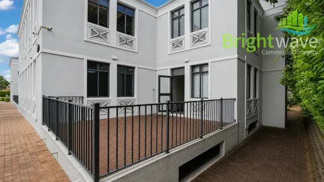 4 Silverwood Close - Steenberg Office Park, Westlake - building photo 13