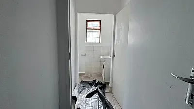 9 Yew Street, available office to let in Salt River